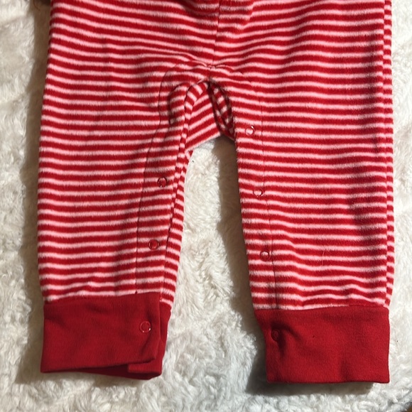 HB one piece pjs with hoody 6-9 months red/white - Picture 3 of 5